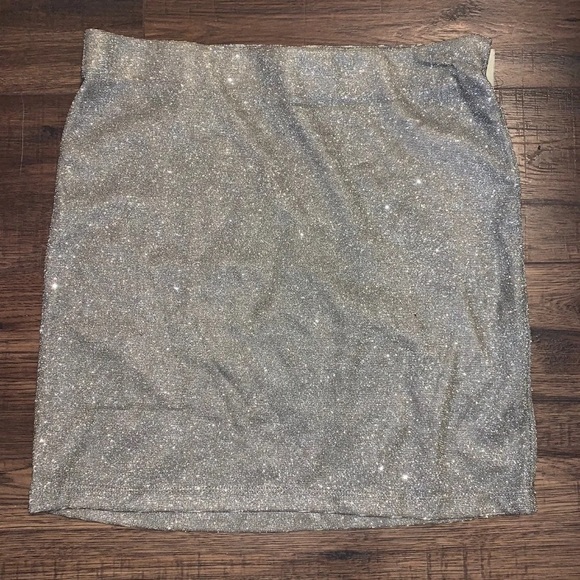 *SOLD* Wild Fable Metallic Sparkle Glitter Skirt - Picture 5 of 7